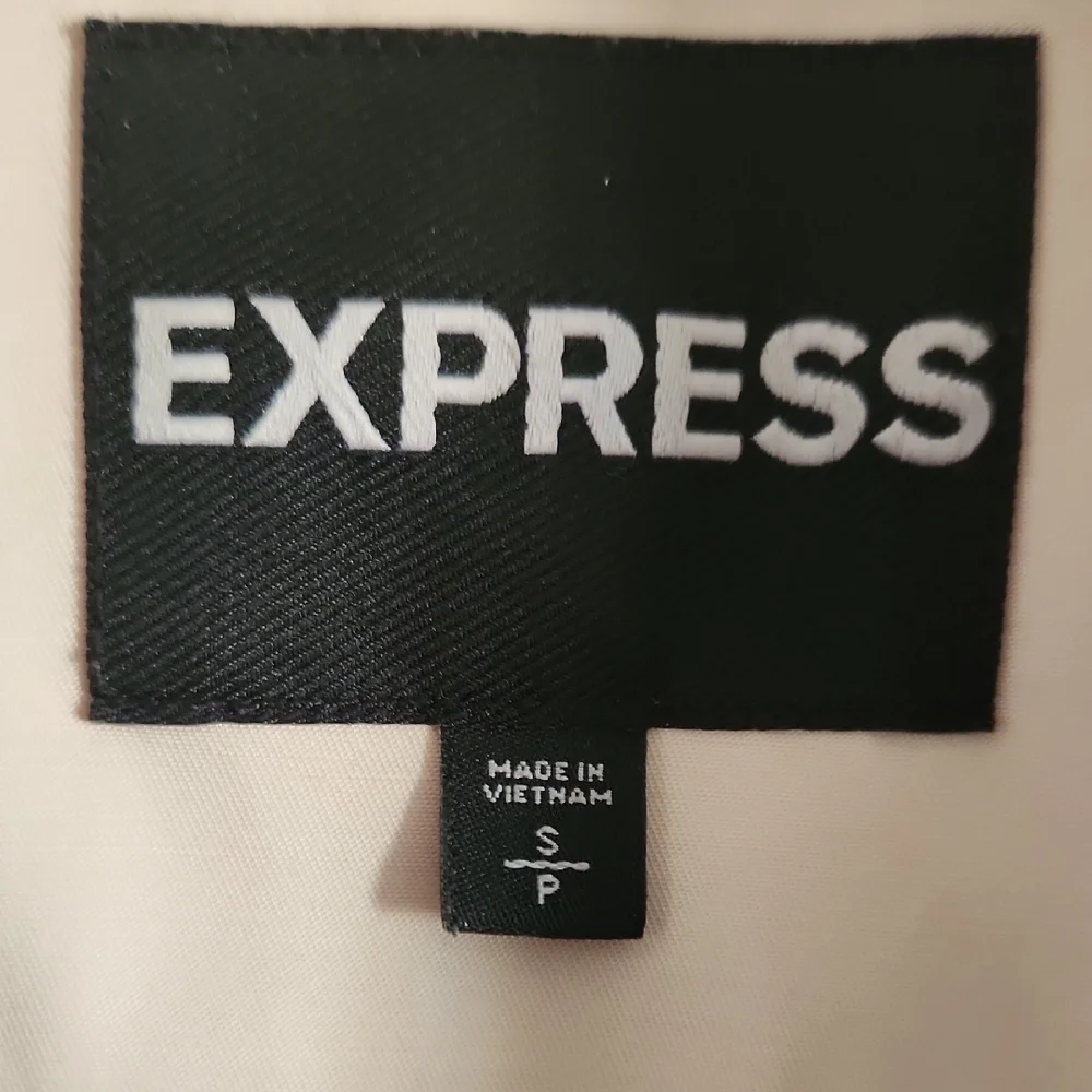 Express Women's Beige Double-Breasted Trench Coat - Picture 6 of 7